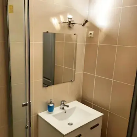 Apartamento Le Petit Charmeur, Parking, Wifi, Gare