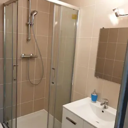 Appartement Le Petit Charmeur, Parking, Wifi, Gare *